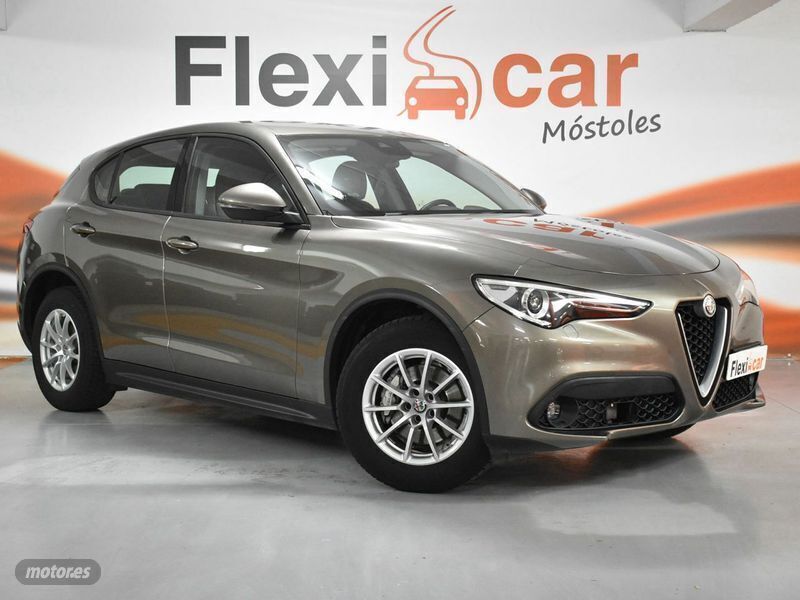 Marrón Usado 2018 Alfa Romeo Stelvio Super SUV | 22.990 € (Precio justo) - Imagen 1/4