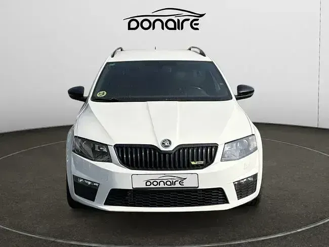 Käytetty Skoda Octavia RS 184 HP (135 kW) 2014 Valkoinen Farmari