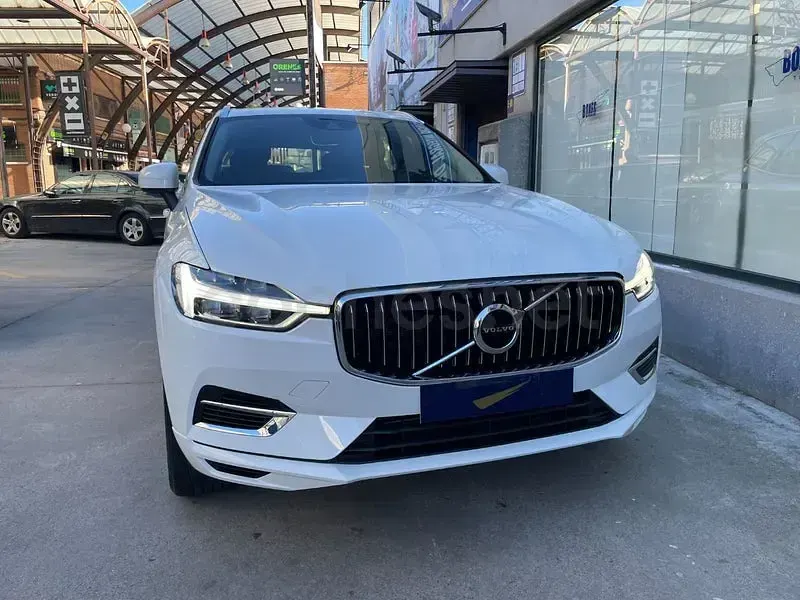 Usado Volvo XC60 Inscription 340 CV (250 kW) 2021 Blanco SUV
