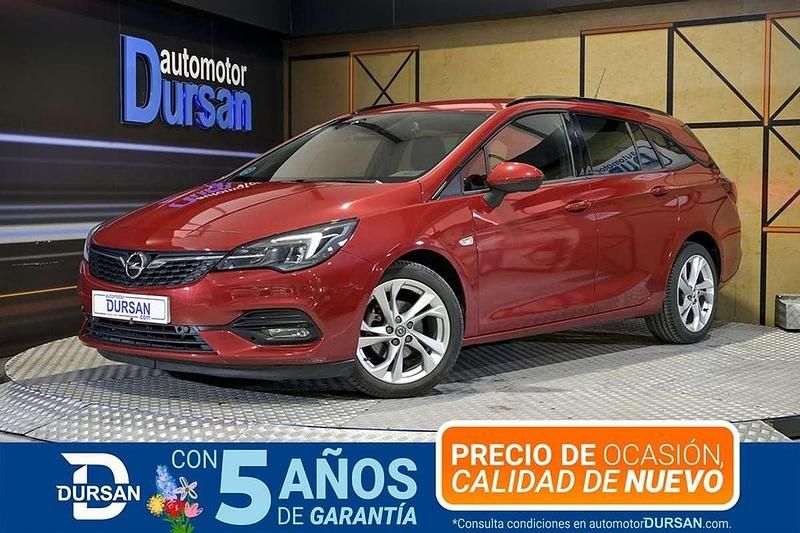 Usado Opel Astra GS Line 131 CV (96 kW) 2021 Rojo Utilitario