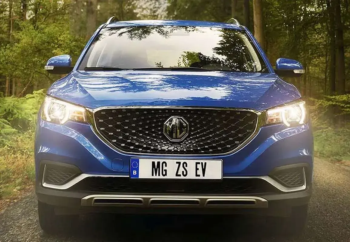 Usado MG ZS Comfort 106 CV (77 kW) 2023 Gris SUV