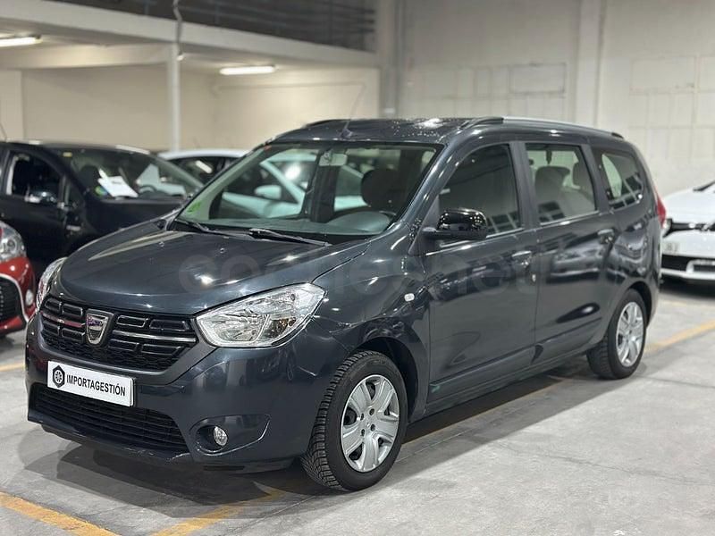 Usado Dacia Lodgy Essentiel 100 CV (73 kW) 2019 Gris / plata Monovolumen