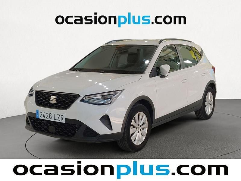 Usado Seat Arona Style 110 CV (80 kW) 2022 Blanco SUV