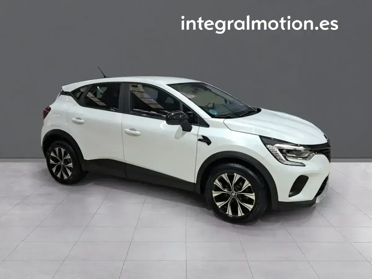 Usado Renault Captur Intens 100 CV (73 kW) 2022 Blanco SUV