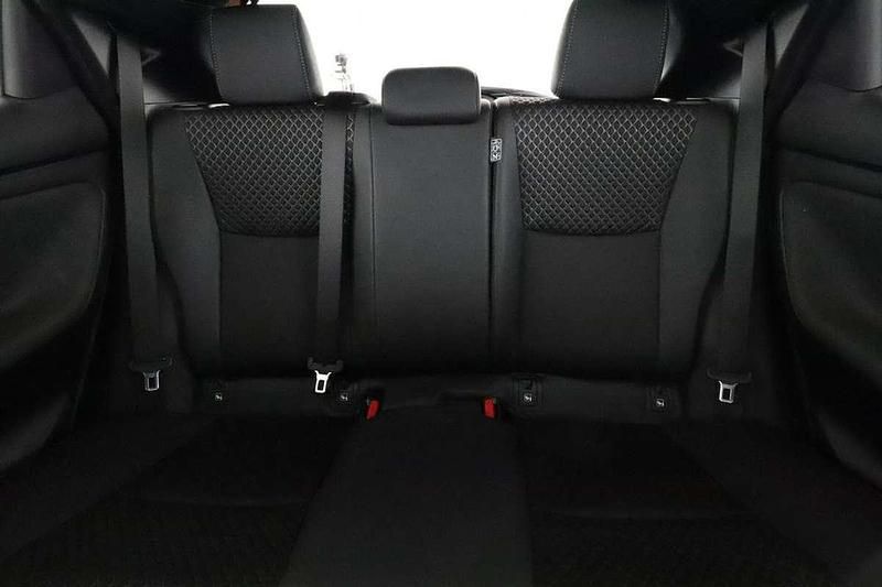 Rojo Usado 2021 Toyota Yaris Hybrid Style Berlina | 16.856 € (Precio justo) - Imagen 1/1