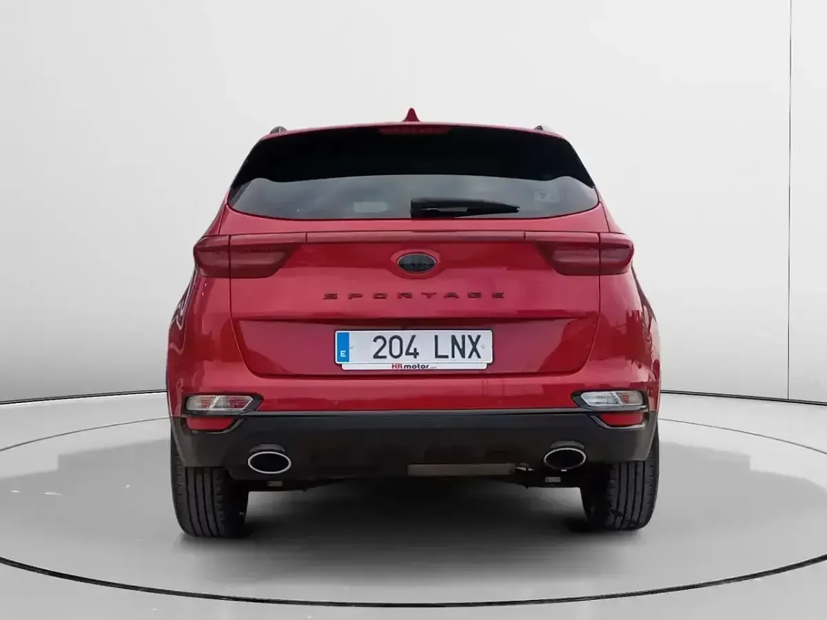 Usado Kia Sportage 136 CV (100 kW) 2021 Rojo SUV