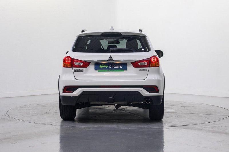 Usado Mitsubishi ASX Motion 117 CV (86 kW) 2018 Blanco SUV