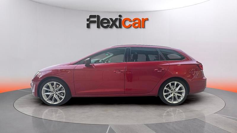 Usado Seat Leon ST FR 190 CV (139 kW) 2019 Rojo Familiar