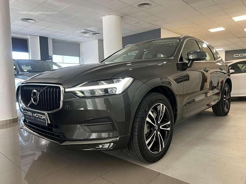 Usado Volvo XC60 Momentum 197 CV (144 kW) 2021 Gris SUV