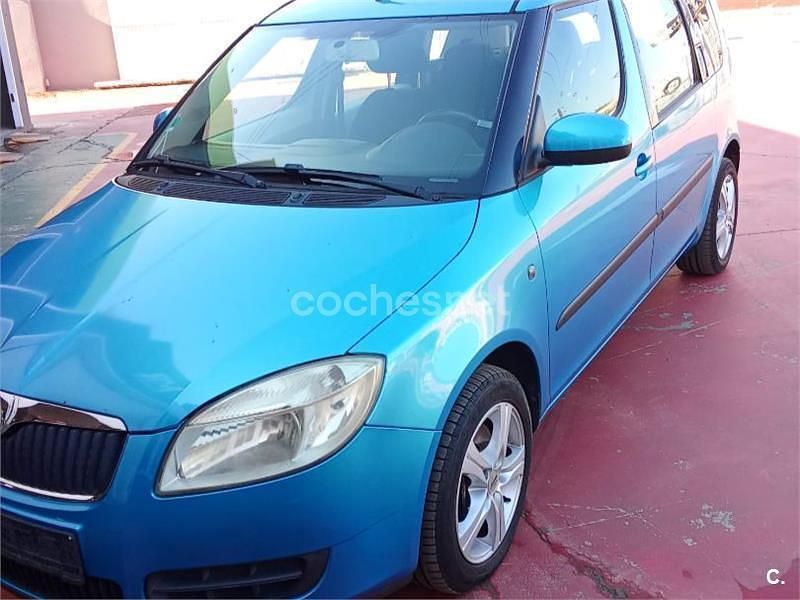 Usado Skoda Roomster Family 105 CV (77 kW) 2007 Azul Monovolumen