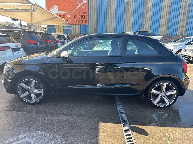 Usado Audi A1 Ambition 105 CV (77 kW) 2012 Negro Utilitario