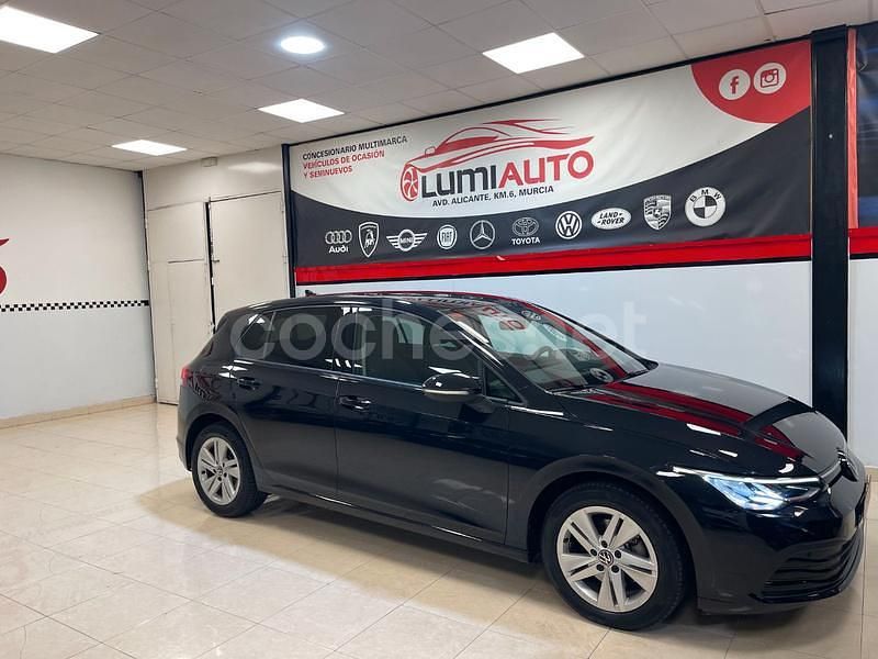 Usado VW Golf VIII 115 CV (84 kW) 2021 Negro Berlina
