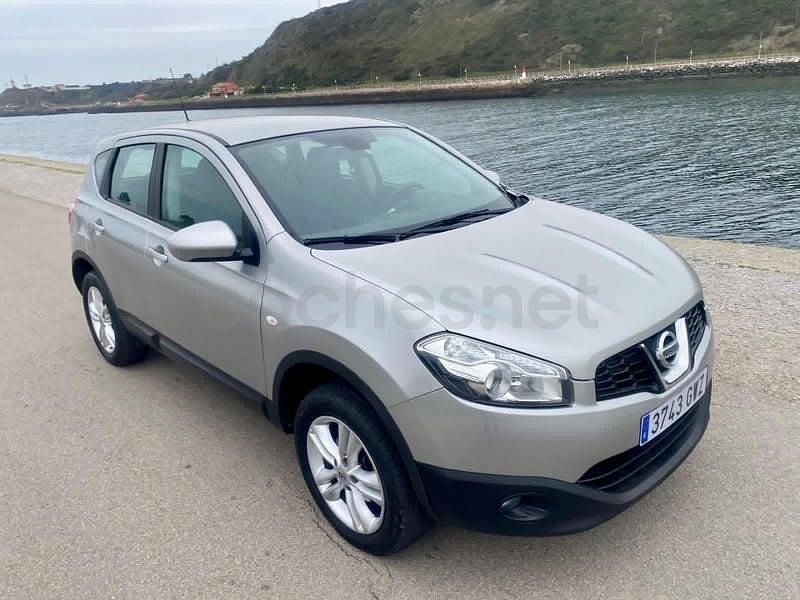 Usado Nissan Qashqai Acenta 106 CV (77 kW) 2010 Gris / plata SUV
