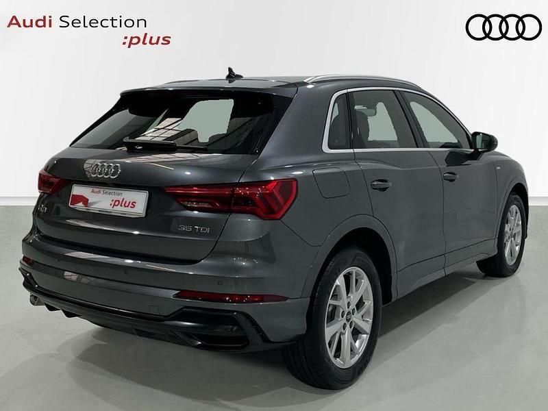 Usado Audi Q3 S-Line 150 CV (110 kW) 2021 Gris / plata SUV