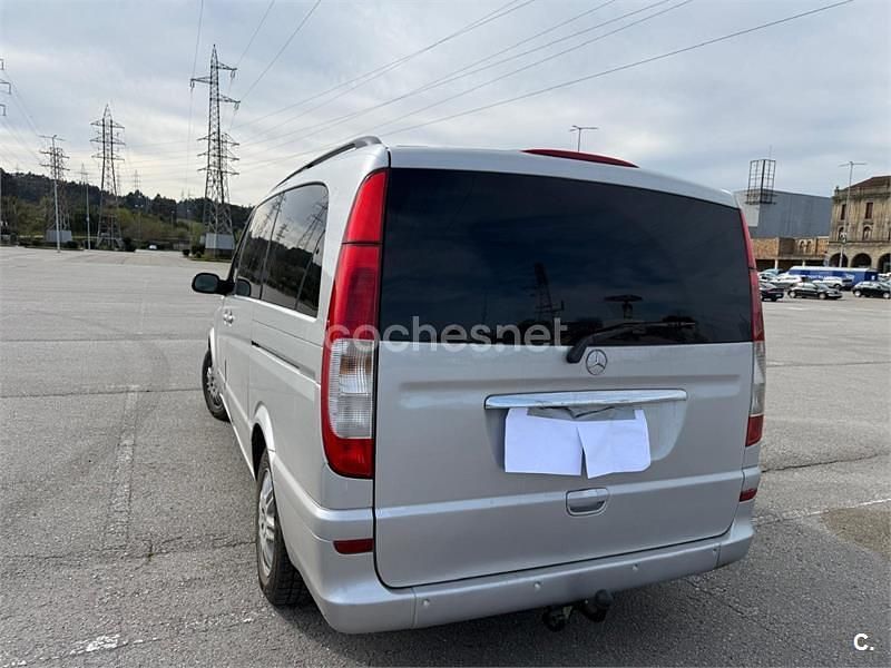 Usado Mercedes Viano 116 CV (85 kW) 2007 Gris / plata Monovolumen