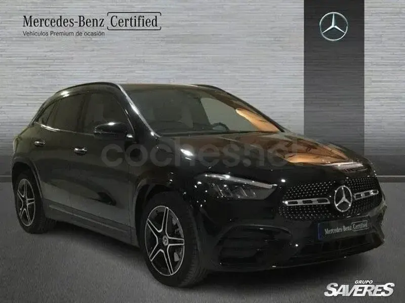 Usado Mercedes GLA200 150 CV (110 kW) 2025 Negro SUV