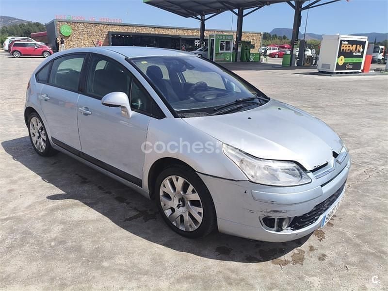 Begagnad Citroën C4 Exclusive 110 HK (80 kW) 2006 Grå Sedan