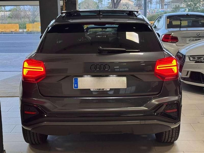 Usado Audi Q2 Sport 116 CV (85 kW) 2022 Gris SUV