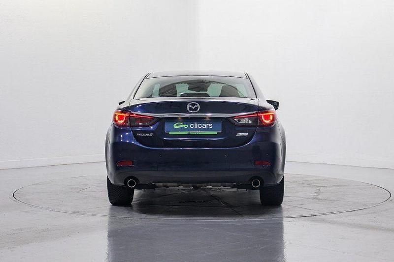 Usado Mazda 6 Sky 194 CV (142 kW) 2018 Azul Berlina