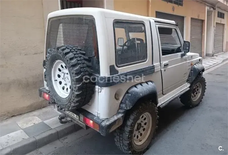 Usado Suzuki Samurai 45 CV (33 kW) 1992 Blanco SUV