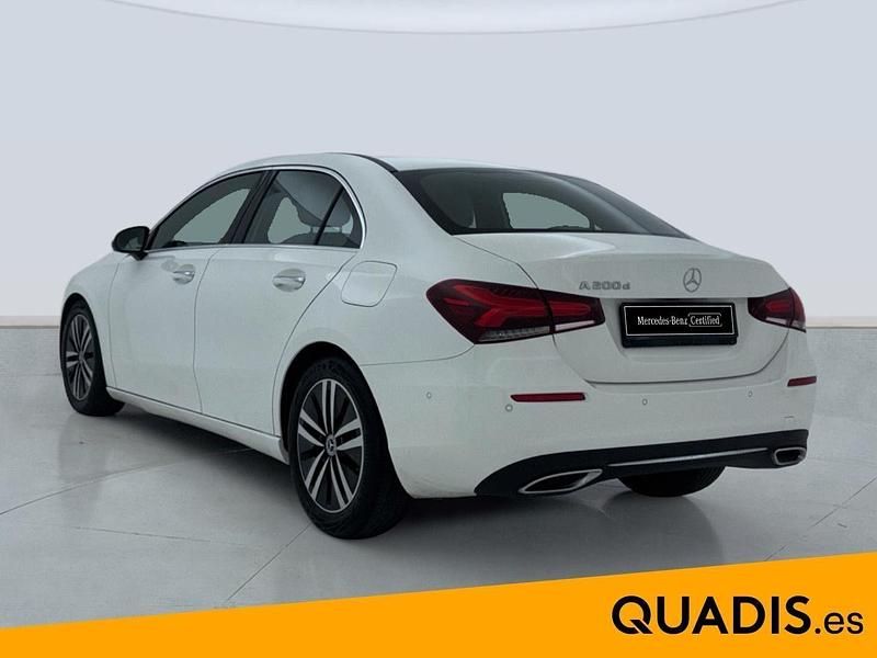 Usado Mercedes A150 150 CV (110 kW) 2021 Blanco Berlina