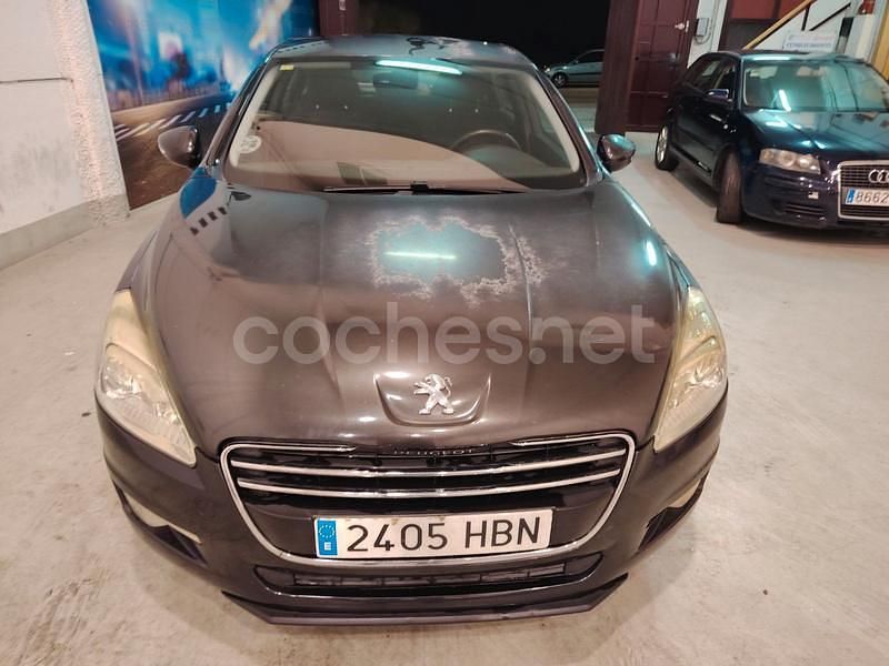 Usado Peugeot 508 Active 112 CV (82 kW) 2011 Negro Berlina