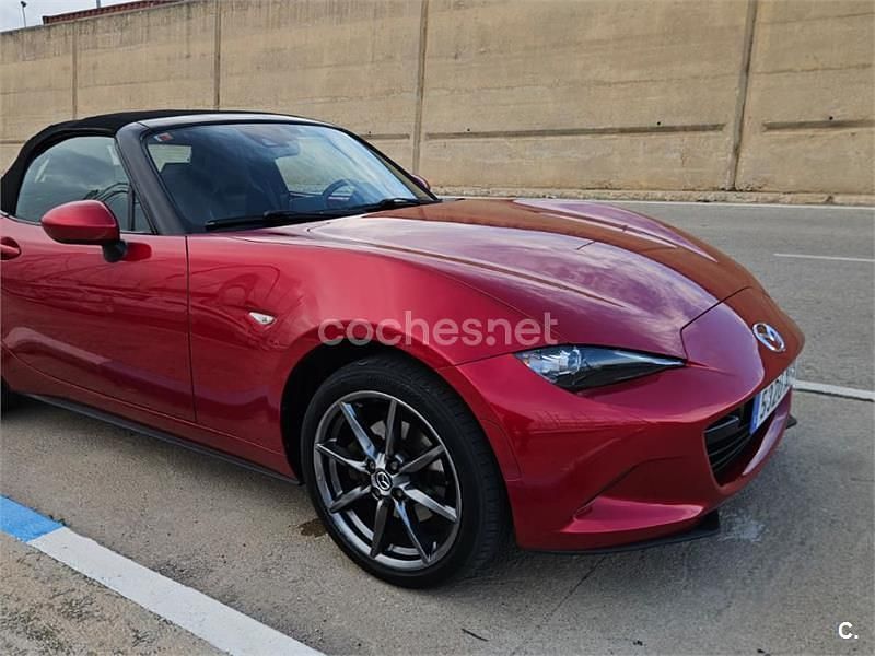 Usado Mazda MX5 Inclusive 160 CV (117 kW) 2017 Rojo Descapotable