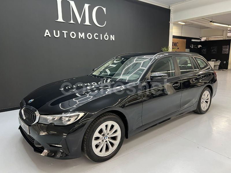 Negro Usado 2022 BMW 318 Familiar | 31.900 € (Precio justo) - Imagen 1/4