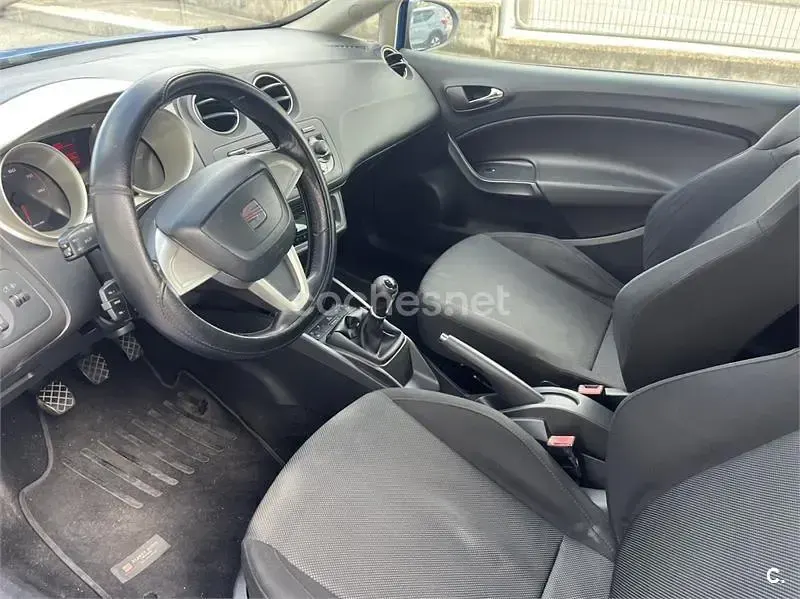 Usado Seat Ibiza SC Sport 85 CV (62 kW) 2008 Azul Utilitario