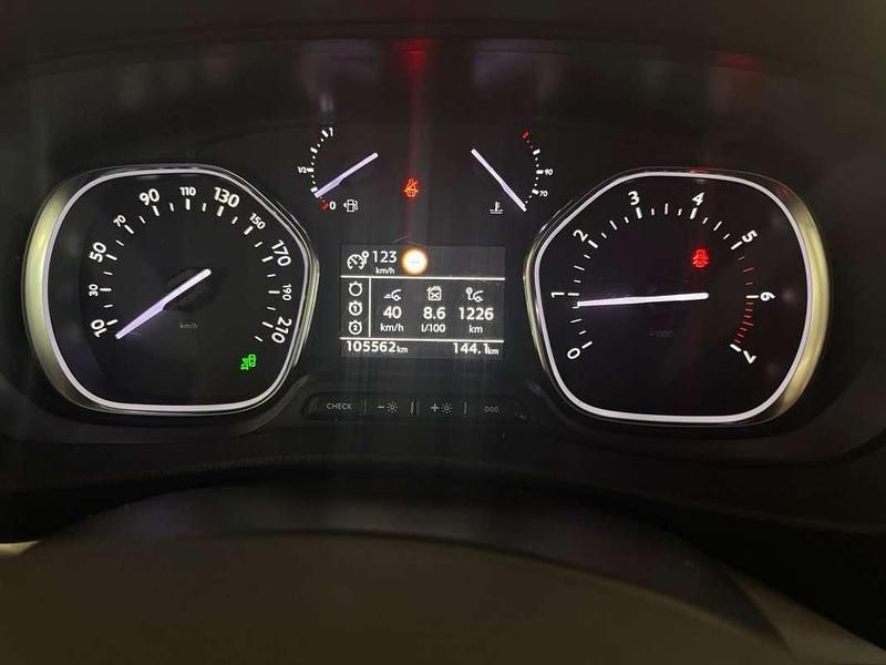 Usado Citroën Spacetourer Feel 150 CV (110 kW) 2019 Gris Monovolumen