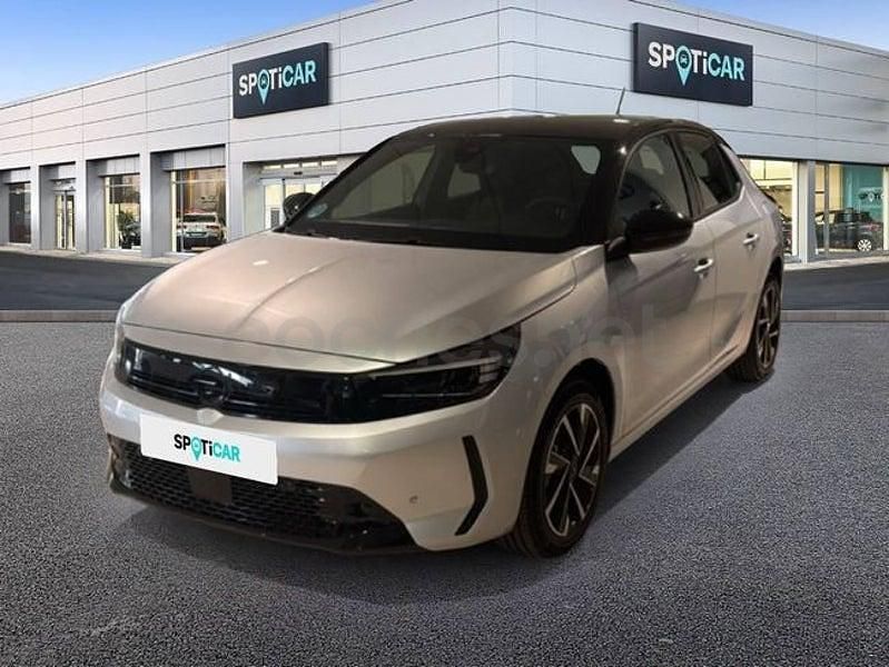 Usado Opel Corsa 100 CV (73 kW) 2025 Gris / plata Utilitario