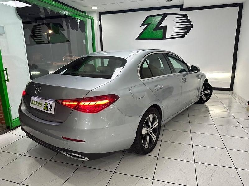 Usado Mercedes C200 163 CV (119 kW) 2023 Gris / plata Berlina