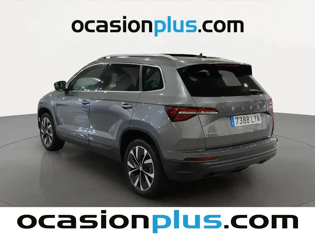 Usado Skoda Karoq Style 150 CV (110 kW) 2022 Gris SUV