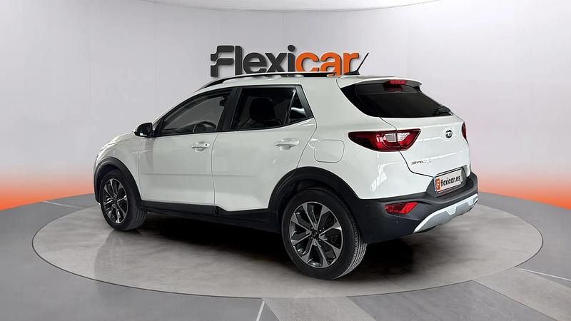 Usado Kia Stonic 101 CV (74 kW) 2018 Blanco SUV