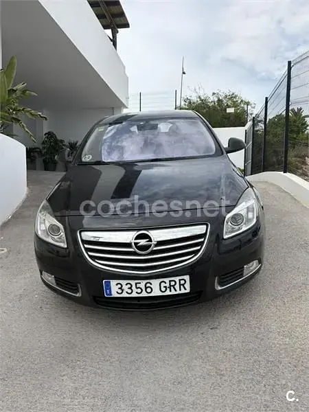 Usado Opel Insignia Cosmo 160 CV (117 kW) 2009 Negro Berlina