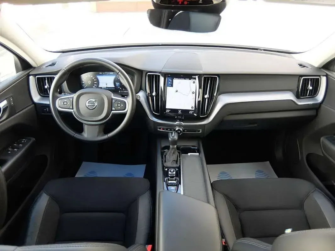 Usado Volvo XC60 Core 197 CV (144 kW) 2021 Blanco SUV