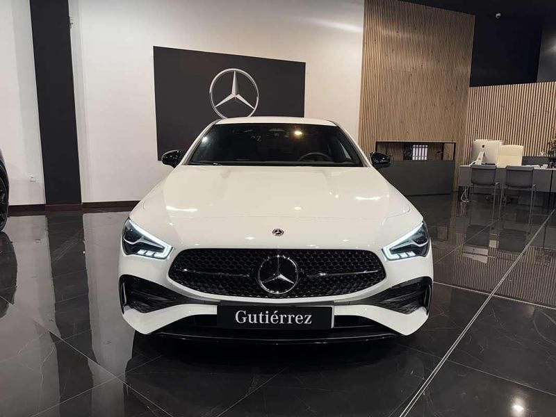 Blanco Usado 2025 Mercedes CLA220 Berlina | 38.500 € (Super precio) - Imagen 1/4