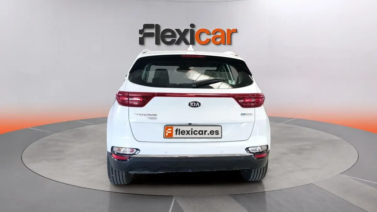 Usado Kia Sportage 136 CV (100 kW) 2021 Blanco SUV