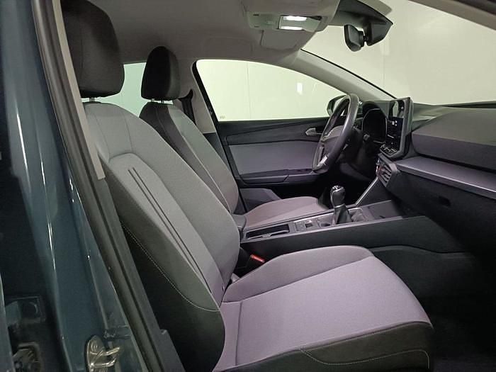 Usado Seat Leon Style 116 CV (85 kW) 2025 Azul Berlina