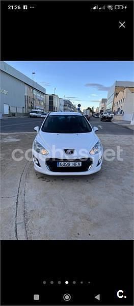 Usado Peugeot 308 Sportium 120 CV (88 kW) 2011 Blanco Berlina