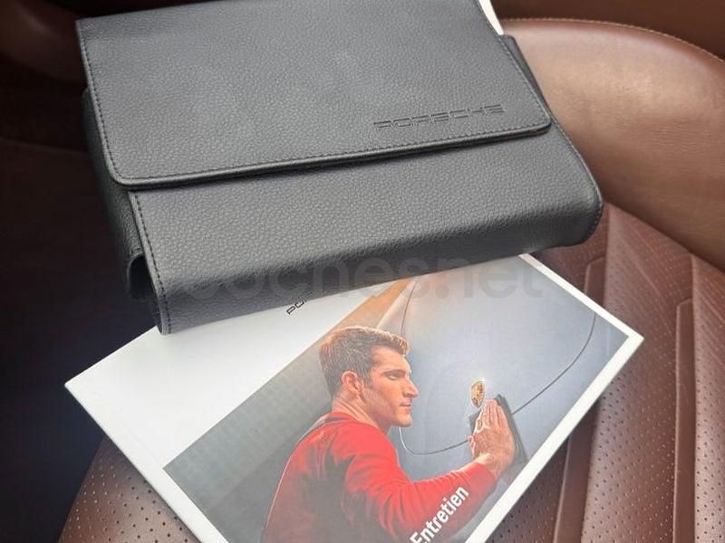 Usado Porsche Panamera 4 462 CV (339 kW) 2018 Gris / plata Berlina