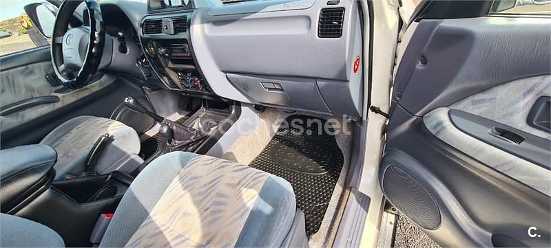 Usado Toyota Land Cruiser 163 CV (119 kW) 2001 Blanco SUV