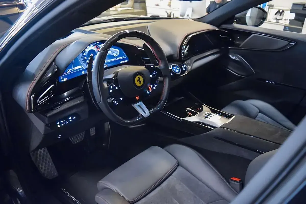 Usado Ferrari Purosangue 725 CV (533 kW) 2025 Gris SUV