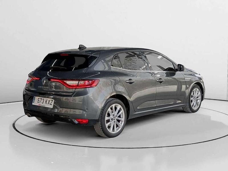 Usado Renault Mégane IV Zen 140 CV (102 kW) 2019 Gris Utilitario