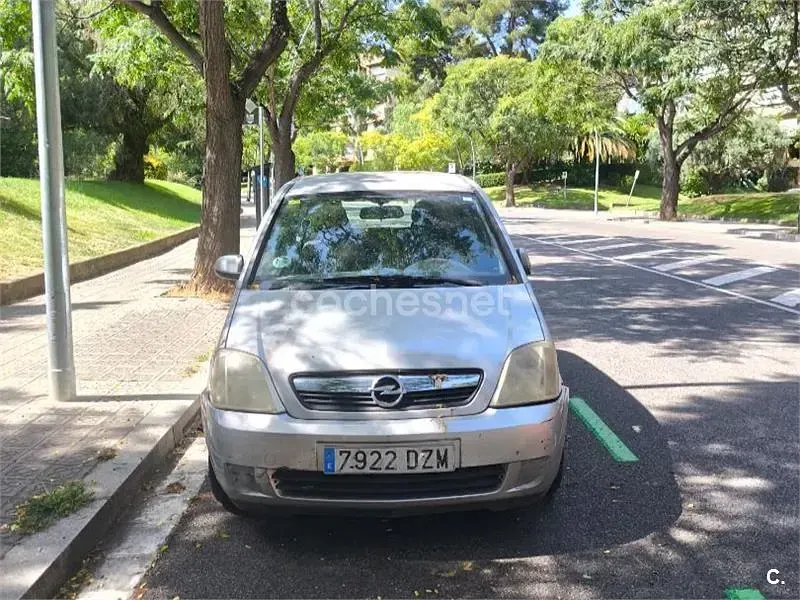 Usado Opel Meriva Enjoy 70 CV (51 kW) 2006 Blanco Monovolumen