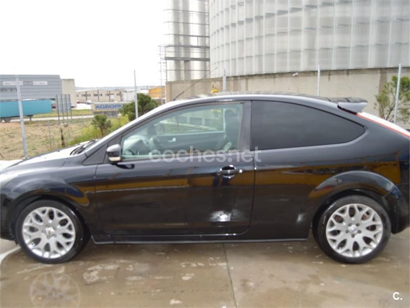 Negro Usado 2008 Ford Focus Trend Berlina | 3000 € (Un poco caro) - Imagen 1/4