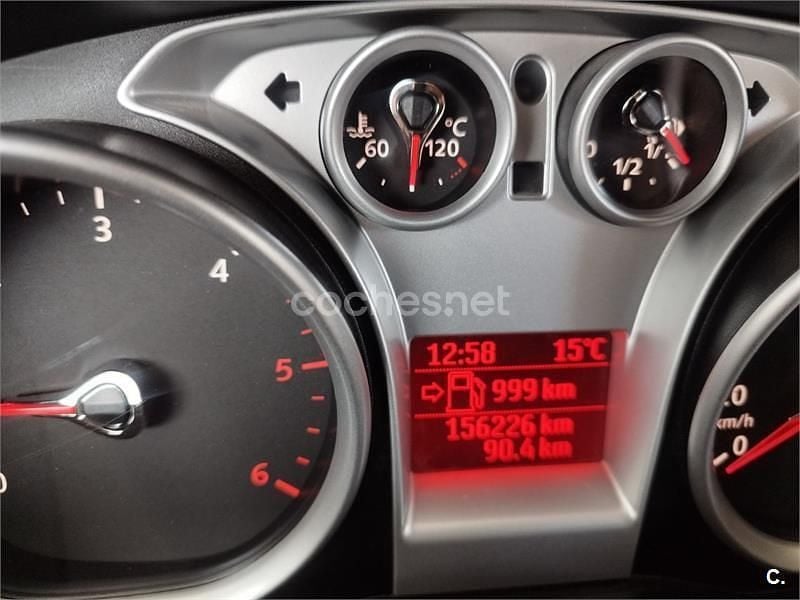 Usado Ford Kuga Titanium 140 HP (102 kW) 2012 Branco SUV