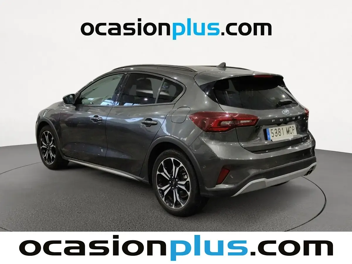 Usado Ford Focus Active 155 CV (114 kW) 2022 Gris Utilitario