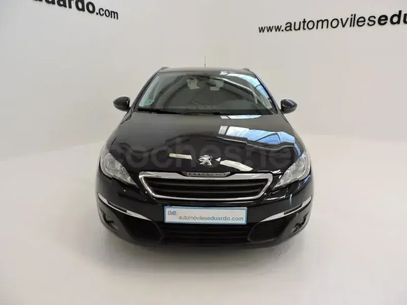 Usado Peugeot 308 SW Style 130 CV (95 kW) 2016 Negro Familiar