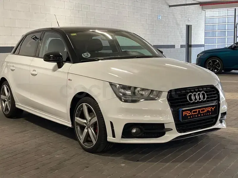 Usado Audi A1 Sportback Attraction 105 CV (77 kW) 2014 Blanco Utilitario